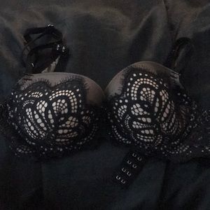 Lace bra Victoria’s secret